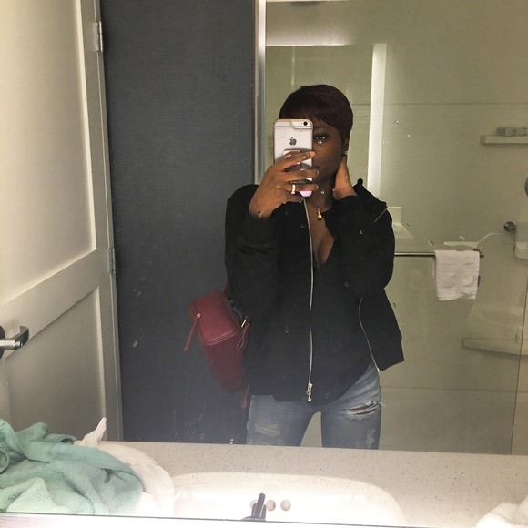 Meet your Posher, Jada - Picture 1 of 1